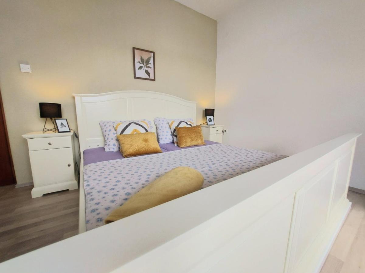 Apartmani Seaview Ljubač Eksteriør billede