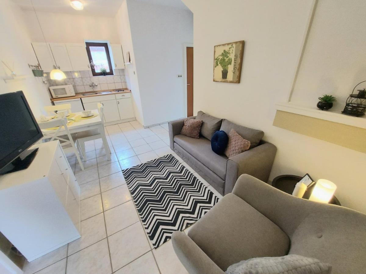 Apartmani Seaview Ljubač Eksteriør billede