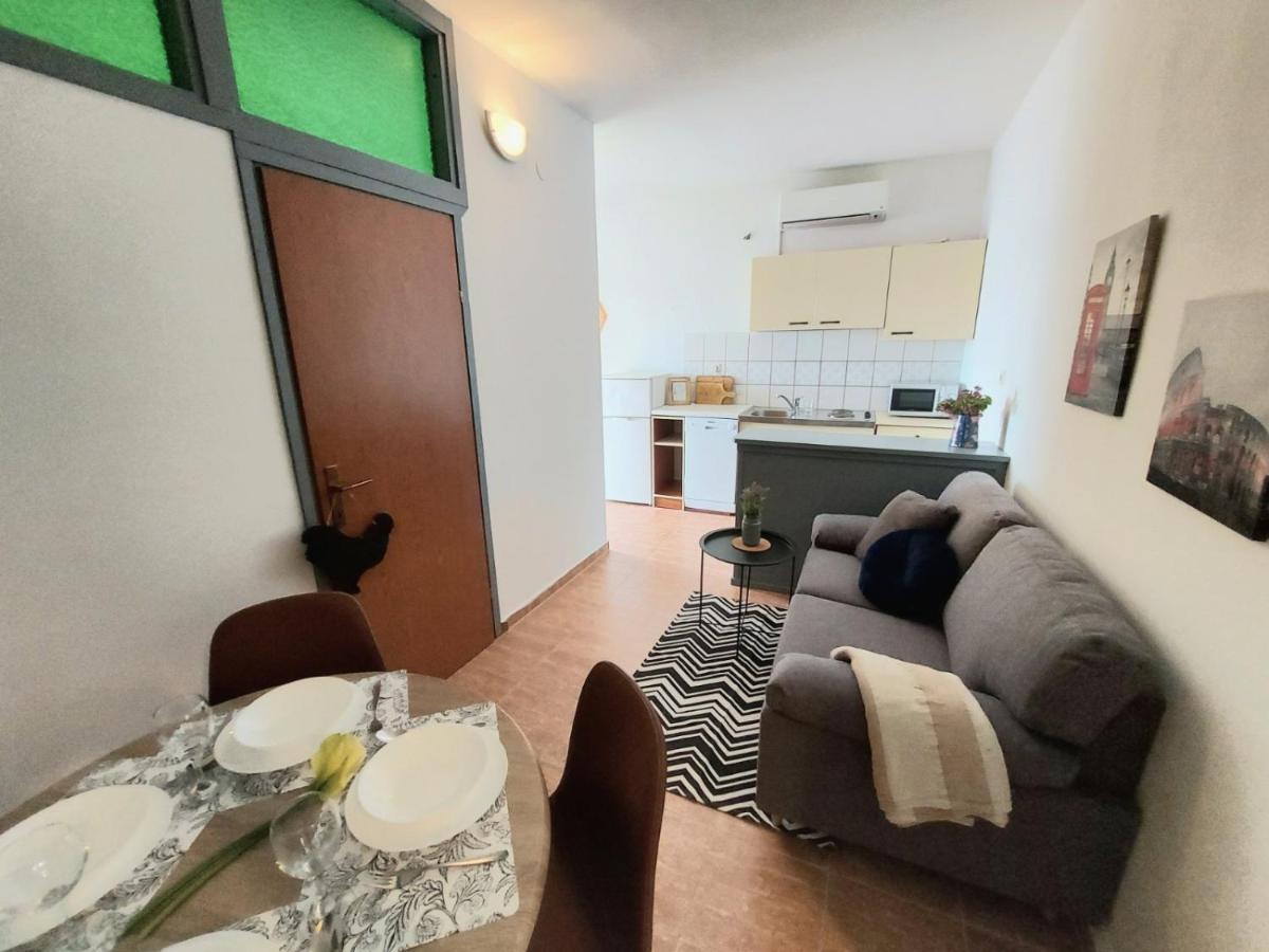 Apartmani Seaview Ljubač Eksteriør billede